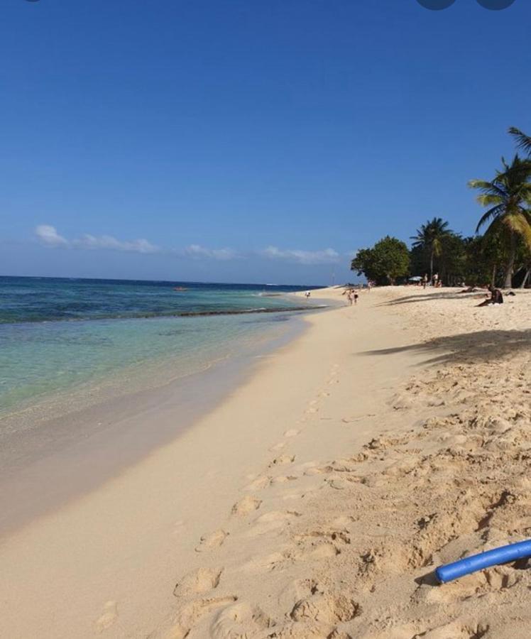 Plage De L'autre Bord Appartement *